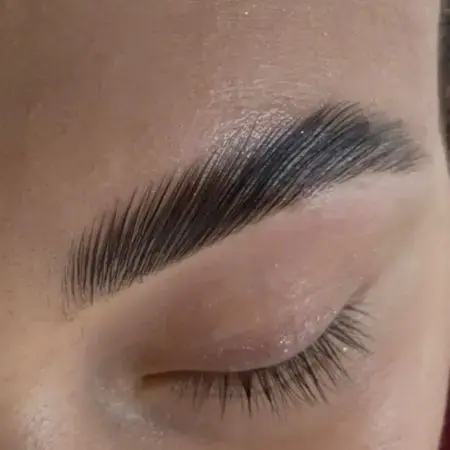 Planchado de cejas